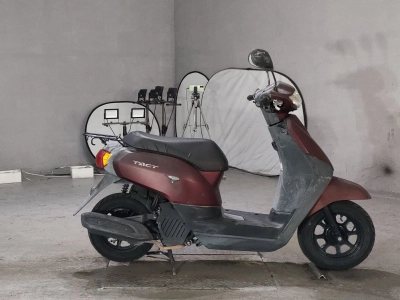 Honda  TACT  BASIC 