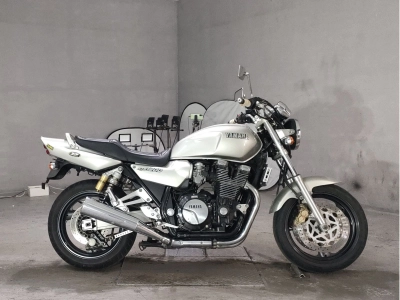 Yamaha XJR1200