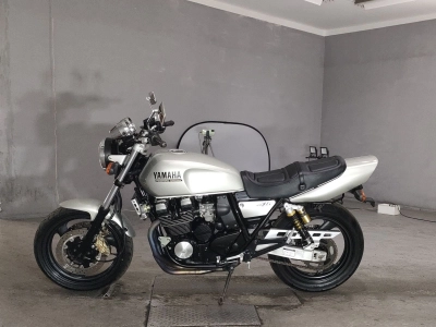 Yamaha XJR400R-1