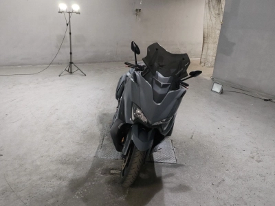 Yamaha T-MAX560