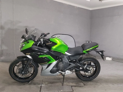 Kawasaki NINJA400