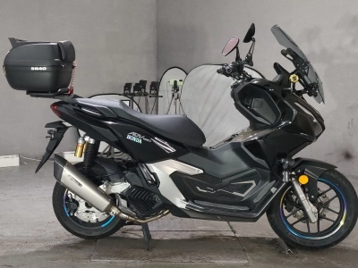 Honda ADV160