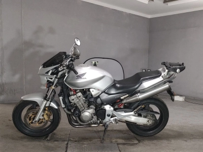 Honda HORNET900