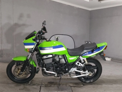 Kawasaki ZRX1100