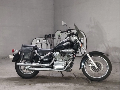 Suzuki INTRUDER 250