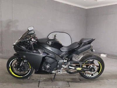 Yamaha YZF-R1