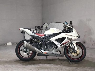 Suzuki GSX-R750