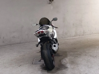 Suzuki GSX-R750