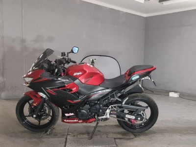 Kawasaki NINJA400