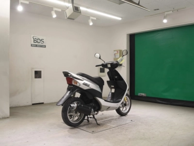 Suzuki ZZ