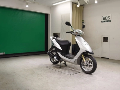 Suzuki ZZ