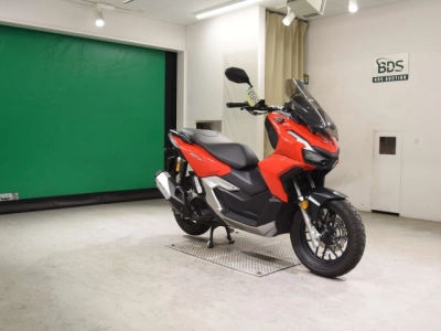 Honda ADV160