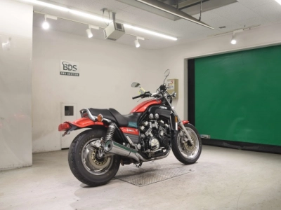 Yamaha V-MAX