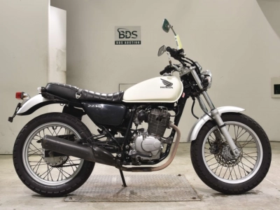 Honda CB223S