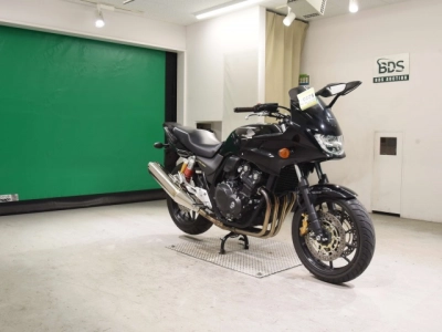Honda CB400SFV-4 BOLDORABS