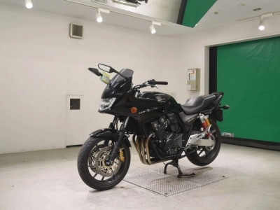 Honda CB400SFV-4 BOLDORABS