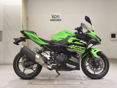 Kawasaki NINJA400-2