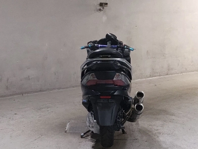 Suzuki SKYWAVE 250S