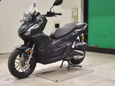 Honda ADV160