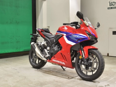 Honda CBR400R-3
