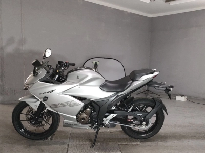 Suzuki JIKUSA-SF250
