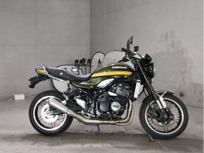 Kawasaki Z900RS