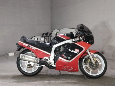 Suzuki GSX-R1100