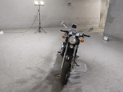 Kawasaki ELIMINATOR 400-1
