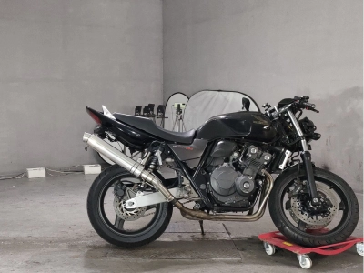 Honda CB400SFV-4