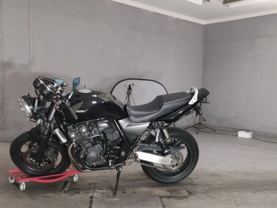 Honda CB400SFV-4
