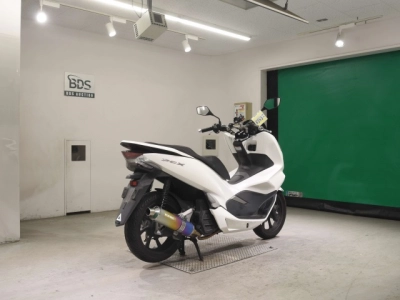 Honda PCX125-3