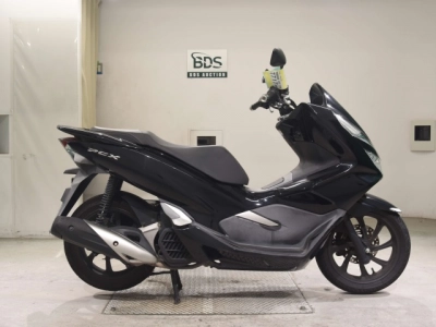 Honda PCX125-3