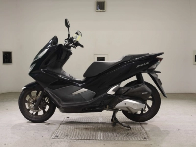 Honda PCX125-3