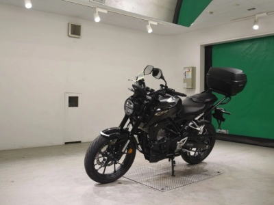 Honda CB125R-2