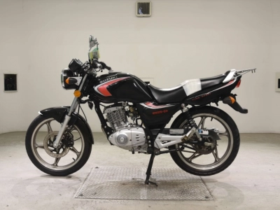 Suzuki EN125