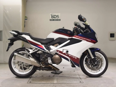 Honda VFR800F