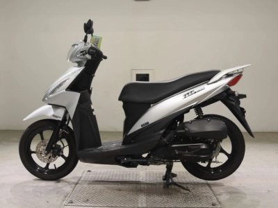 Suzuki ADDRESS110-2
