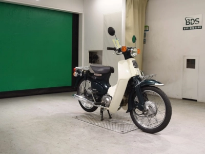 Honda C90
