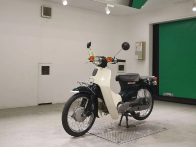 Honda C90