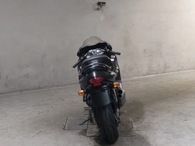 Suzuki GSX1300R HAYABUSA