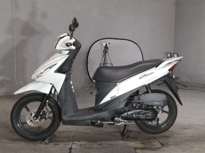 Suzuki ADDRESS V110