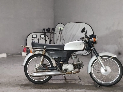 Honda BENLY90