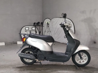 Honda  TACT  BASIC 
