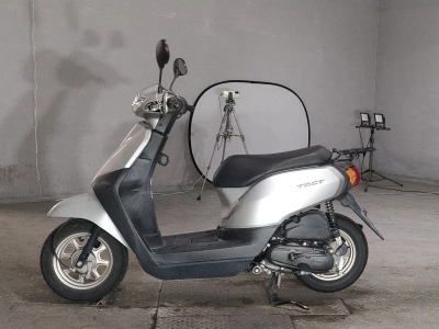 Honda  TACT  BASIC 