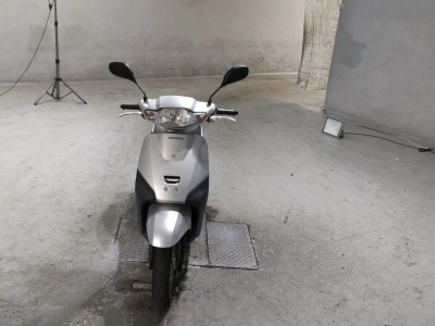 Honda  TACT  BASIC 