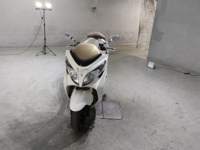 Suzuki SKYWAVE 250S