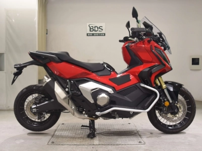 Honda X-ADV750-2