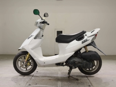 Suzuki ZZ