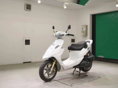 Suzuki ZZ