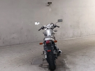 Yamaha SRX600-1